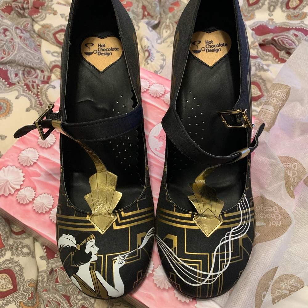 Hot Chocolate Marie Golden Nights Heels sz 10